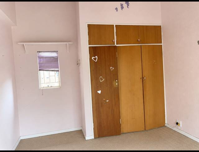 3 BEDROOM APARTMENT FOR SALE IN VEREENIGING CENTRAL
